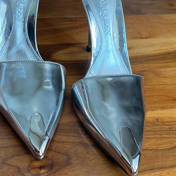 Alexander McQueen Sliver Harness Punk 105mm pumps, NEW - Picture 7 of 16